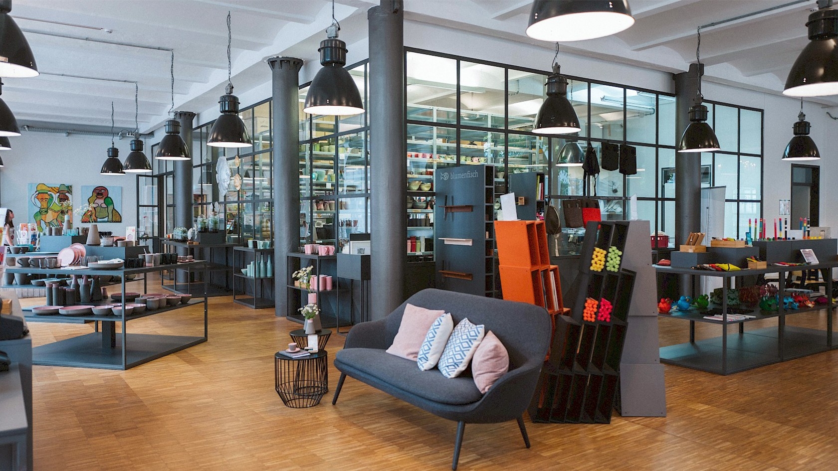 Blumenfisch Store Berlin Schöneberg Blumenfisch Store in Berlin mit Cat-on Kratzmöbeln in Berlin