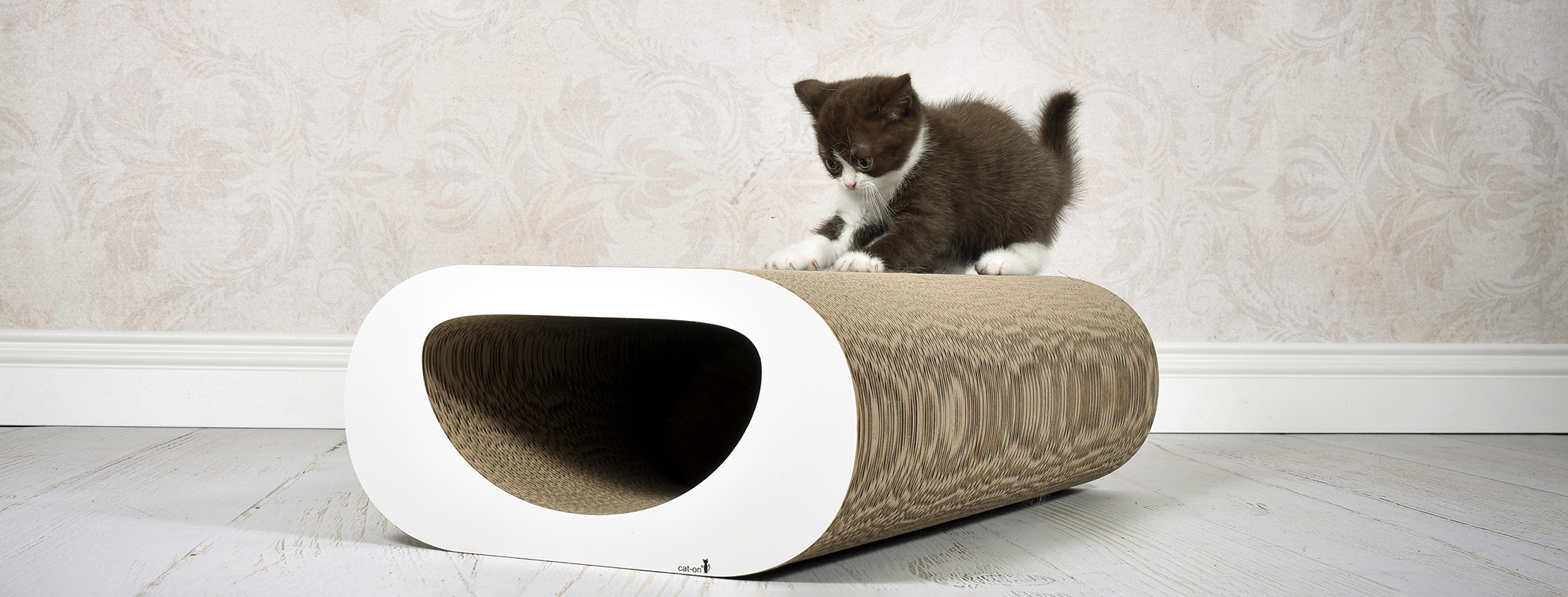 LE TUNNEL griffoir pour chats, blanc brillant (000x) LE TUNNEL griffoir pour chats, blanc brillant (000x)